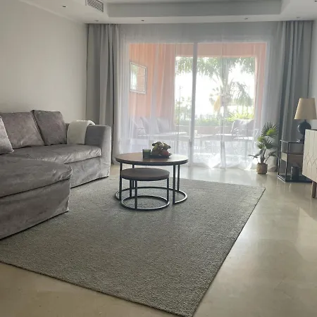 Oasis 3 Bedroom Golden Mile Daire Marbella
