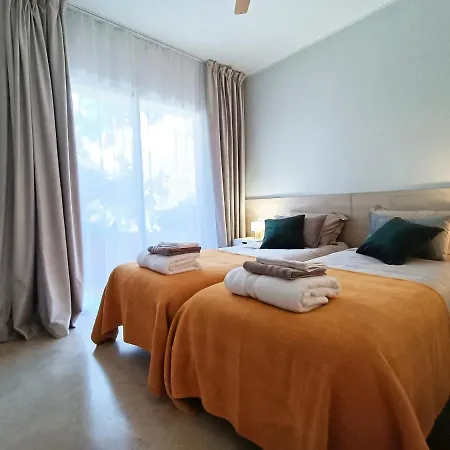 Oasis 3 Bedroom Golden Mile * Marbellac